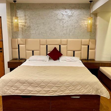Ocean'S Edge Apartment Визакхапатнам Екстериор снимка