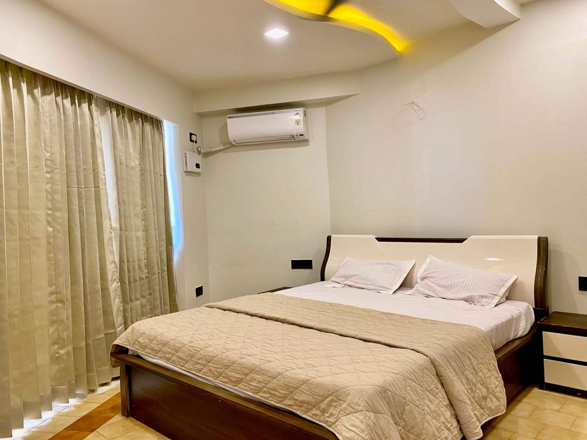 Ocean'S Edge Apartment Визакхапатнам Екстериор снимка
