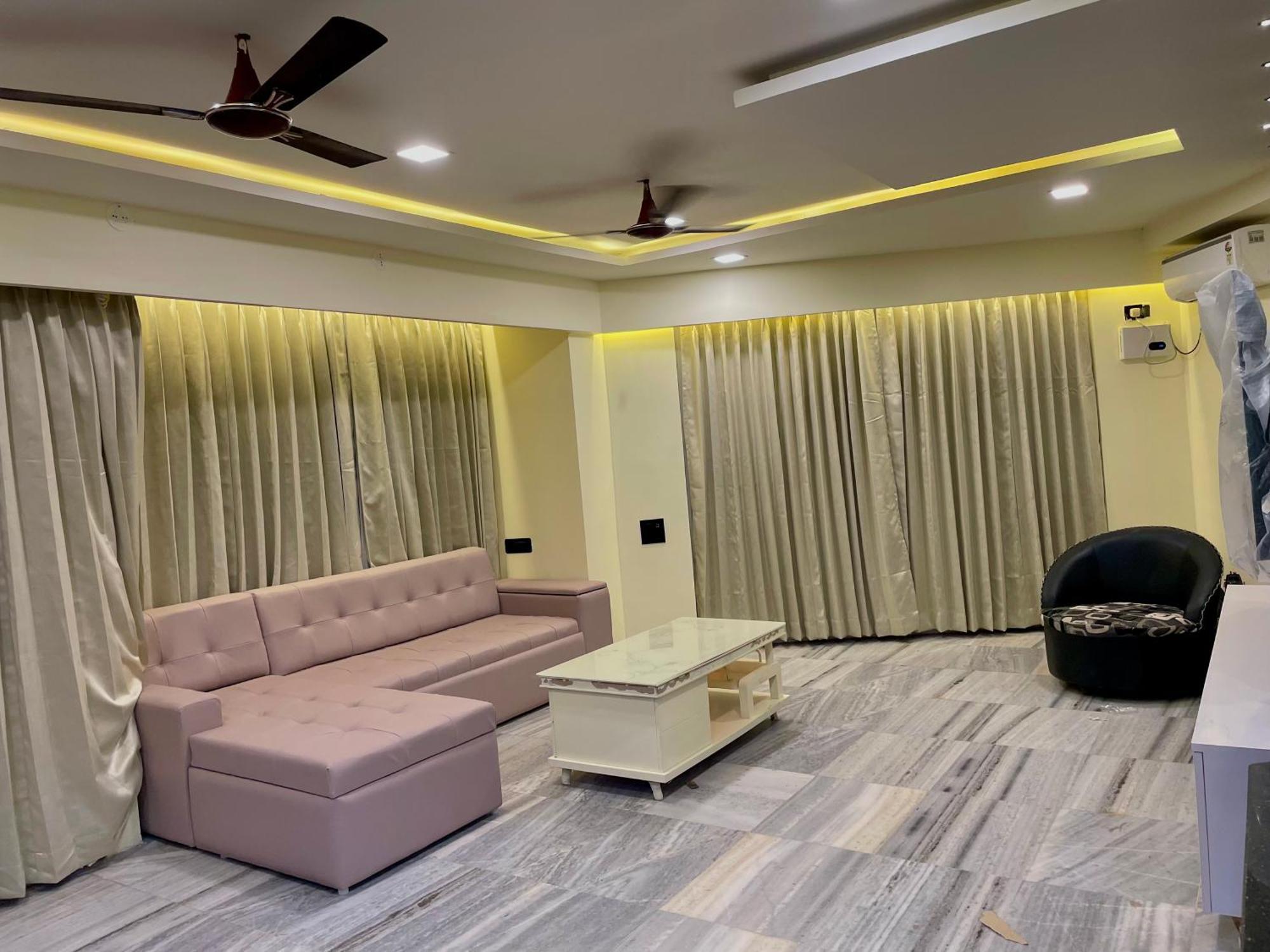 Ocean'S Edge Apartment Визакхапатнам Екстериор снимка